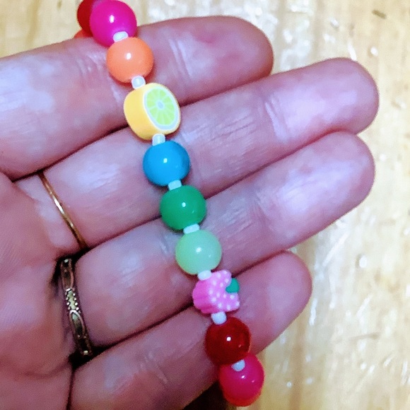 Handmade beaded bracelet - Picture 4 of 5